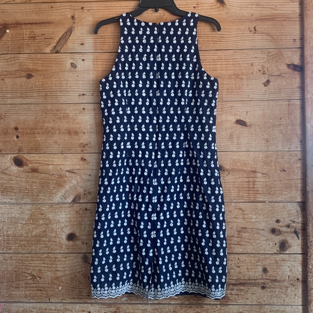 Ann Taylor embroidered sleeveless dress - Picture 2 of 12